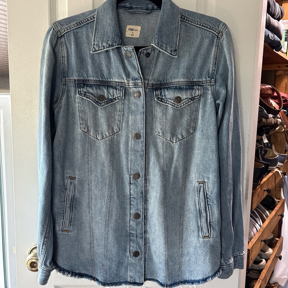 GAP Light Blue Denim Jean Jacket - Women's